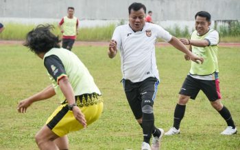 Bupati Kuansing Olahraga Bersama OPD, Hidupkan Stadion Sport Centre Teluk Kuantan